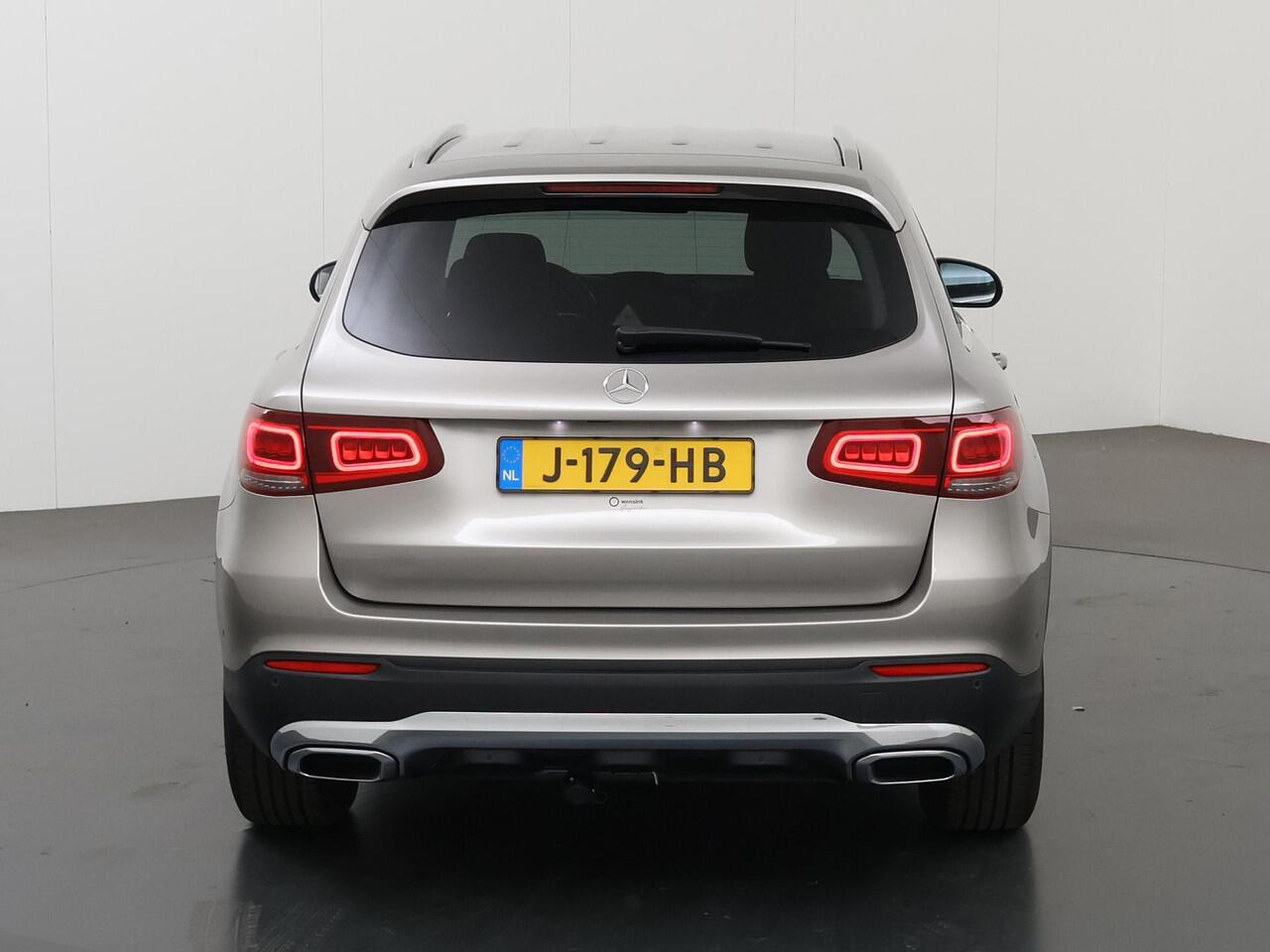 Mercedes-Benz GLC-KLASSE 200 4MATIC Premium | Stoelverwarming | Achteruitrijcamera | Widescreen | Sfeerverlichting |