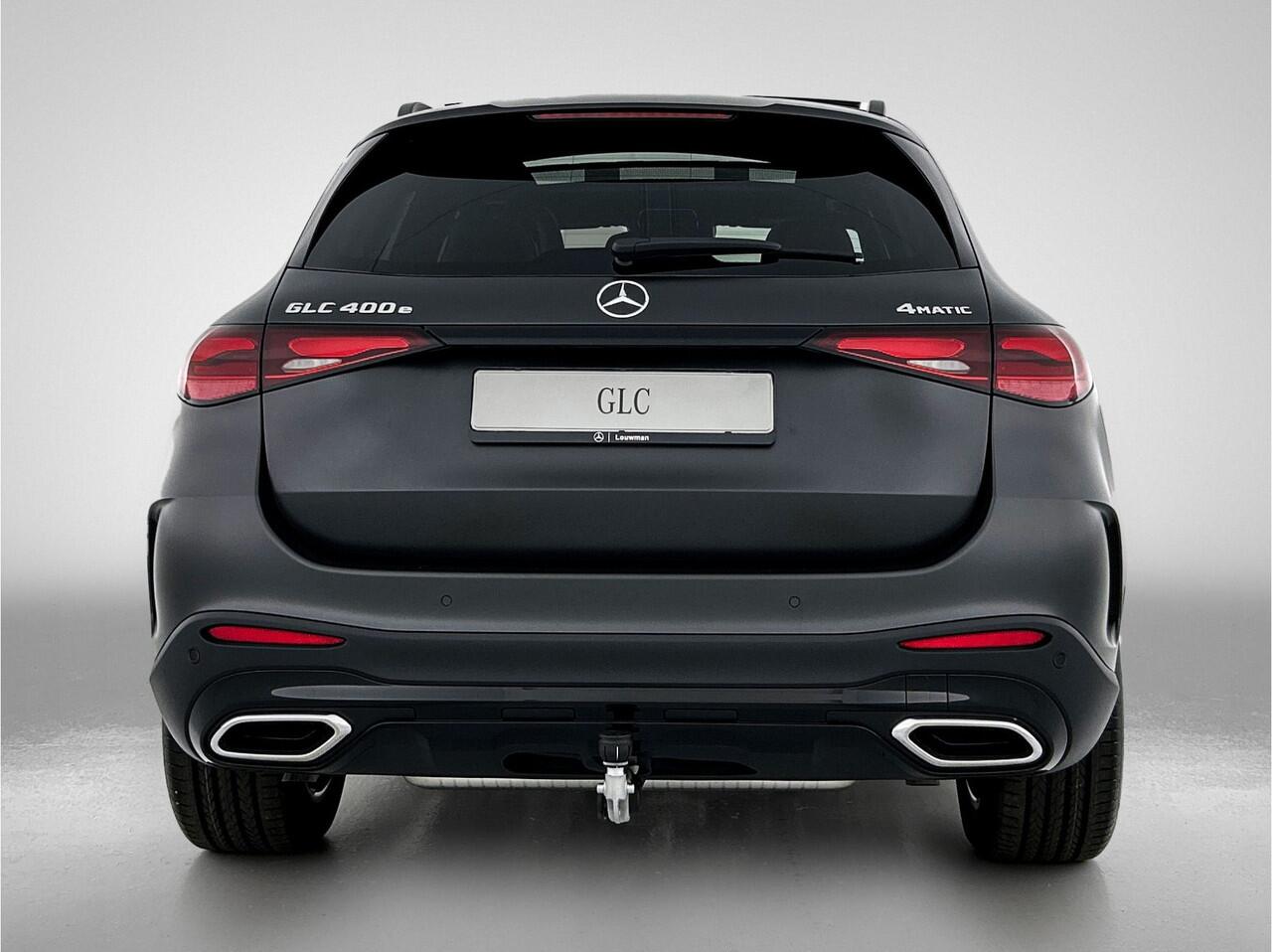 Mercedes-Benz GLC-KLASSE 400e 4MATIC Sport Edition | AMG Premium Plus | Nightpakket | Techniekpakket met Airmatic | Trekhaak | Rijassistentiepakket Plus | Winter pakket | Magno matte lak |