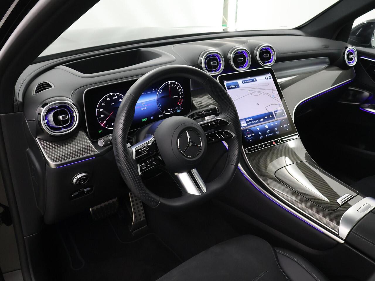 Mercedes-Benz GLC-KLASSE 300e 4MATIC AMG Line | Premium plus | Trekhaak | 20 inch | Alarm | Night pakket | Distronic | Winter pakket |