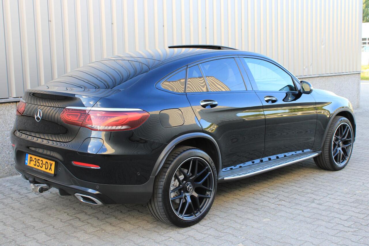 Mercedes-Benz GLC-KLASSE Coupé 300e 4M AMG Schuifdak | Trekhaak | Bruin Leder | 360 Camera | Night | 21" AMG Velgen | BTW