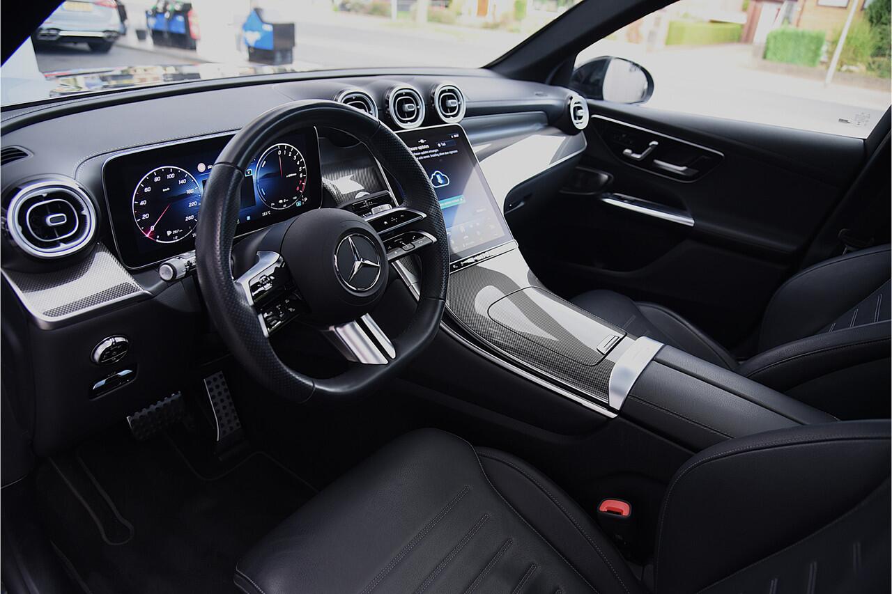 Mercedes-Benz GLC-KLASSE 300e 4MATIC AMG Line