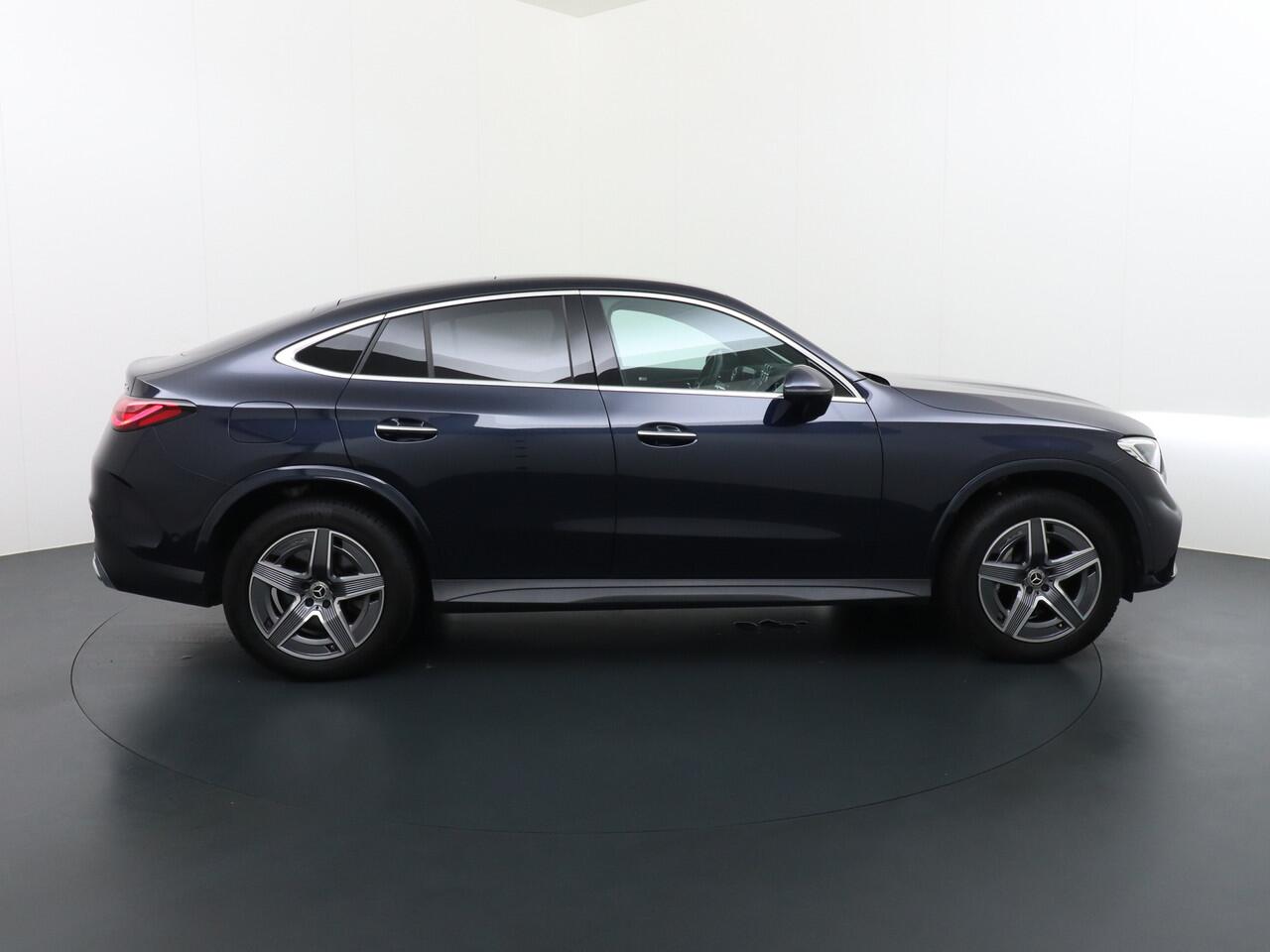 Mercedes-Benz GLC-KLASSE Coupé 300 e 4MATIC AMG Line | Distronic Trekhaak Keyless Memory