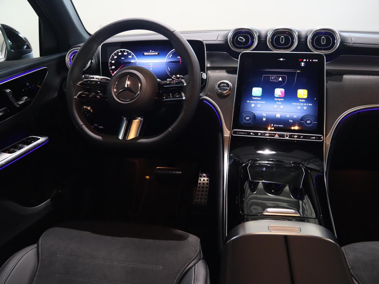 Mercedes-Benz GLC-KLASSE 300e 4MATIC Sport Edition | Panoramaschuifdak | Premium pakket | Nightpakket | 360° camera | Dodehoekassistent | DIGITAL LIGHT |