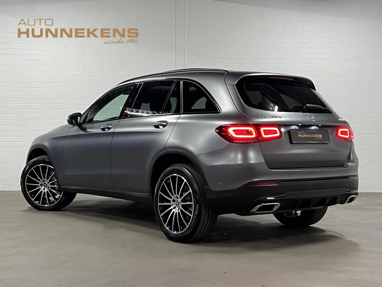 Mercedes-Benz GLC-KLASSE 300e 4MATIC AMG Open dak | Adaptive cruise | Stoel-/stuurverwarming | Head-up | Memory | *17.801 km* *originele kleur*