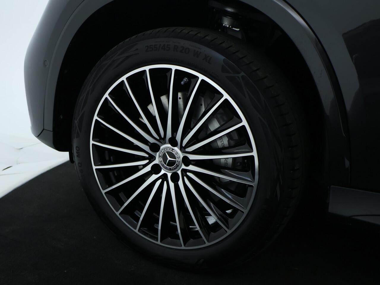 Mercedes-Benz GLC-KLASSE 300e 4MATIC Sport Edition | Nightpakket | AMG Premium | Parkeerpakket met 360°-camera | EASY PACK achterklep | URBAN GUARD voertuigbescherming plus | Memorypakket | Dodehoekassistent |