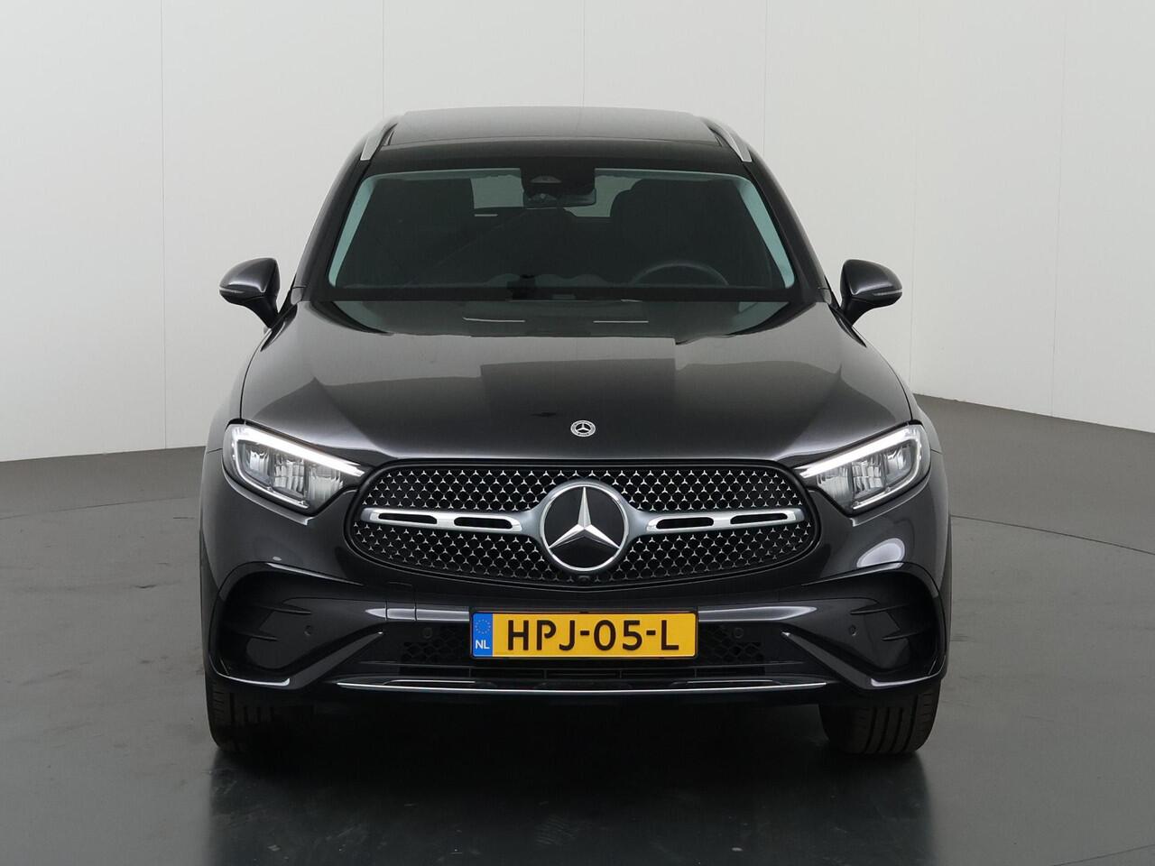 Mercedes-Benz GLC-KLASSE 300e 4MATIC AMG Line | Panoramadak | Head up display | Distronic | Advanced sound system |