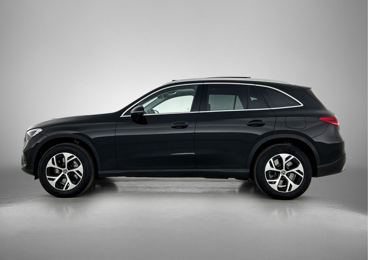 Mercedes-Benz GLC-KLASSE 300 e 4MATIC Luxury Plug-In Hybride | Avantgarde Advanced Plus | Panoramadak | Distronic | 360° camera | Stuur en Stoelverwarming | Inclusief 24 maanden MB Certified garantie voor Europa.