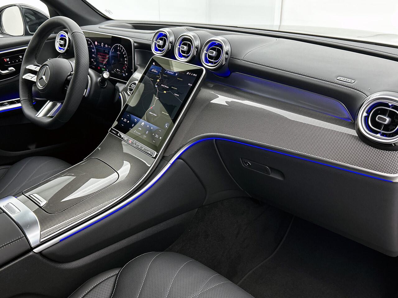 Mercedes-Benz GLC-KLASSE 300e 4MATIC Sport Edition | Premium Plus | Stoelventilatie/- verwarming voor | Trekhaak | Rijassistentiepakket Plus | Nightpakket | Winter pakket | Burmester® 3D surround sound systeem |