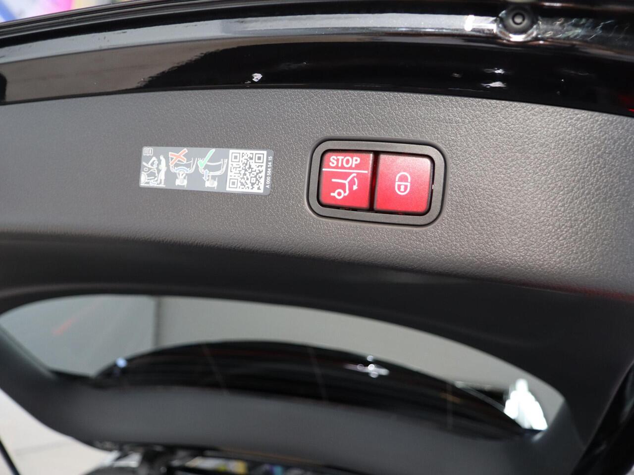 Mercedes-Benz GLC-KLASSE 400e 4MATIC Sport Edition | Panoramaschuifdak | Premium pakket | Nightpakket | 360° camera | Dodehoekassistent | DIGITAL LIGHT |