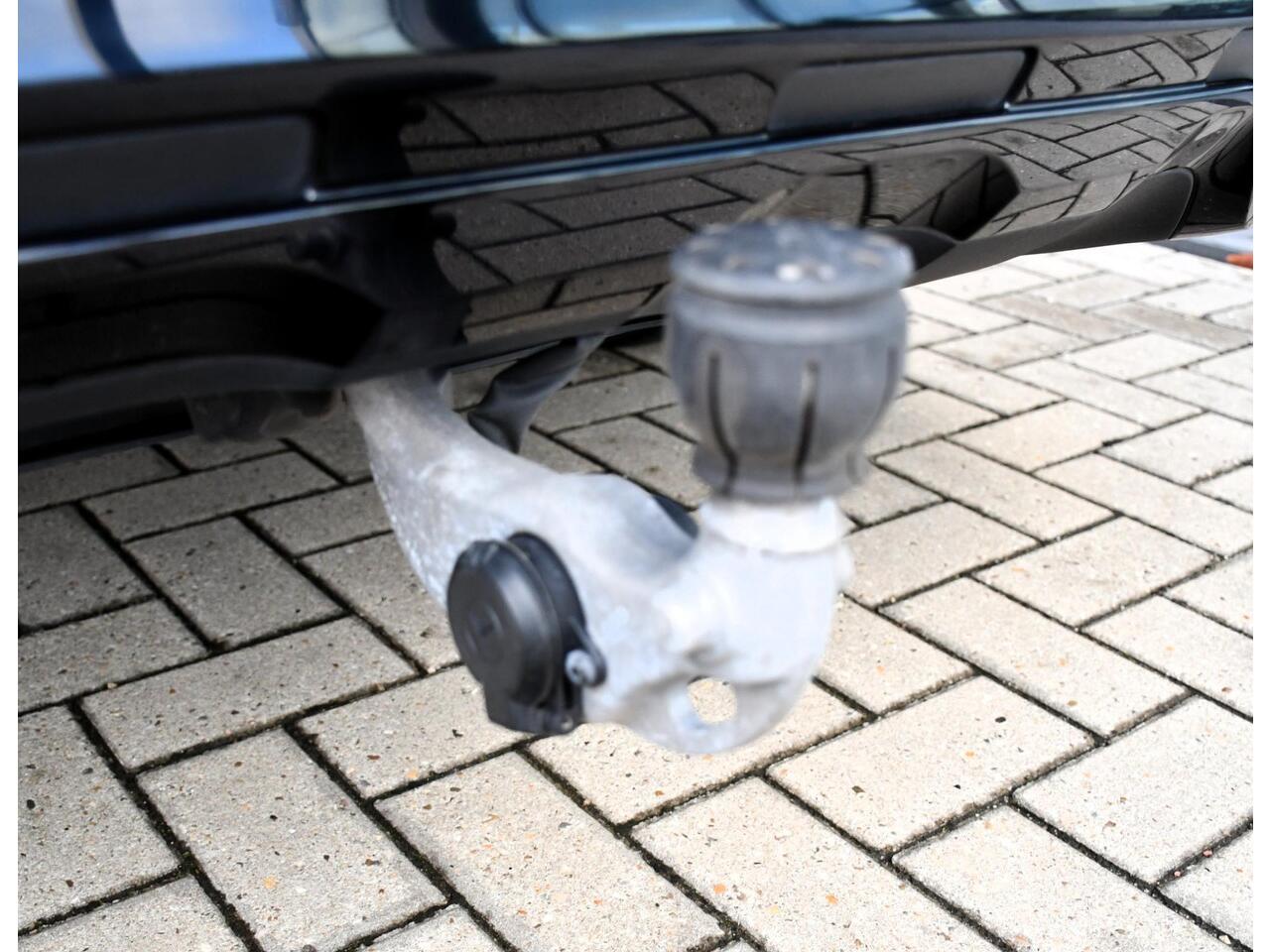 Mercedes-Benz GLC-KLASSE 300d 4MATIC AMG Line Panorama dak, Trekhaak