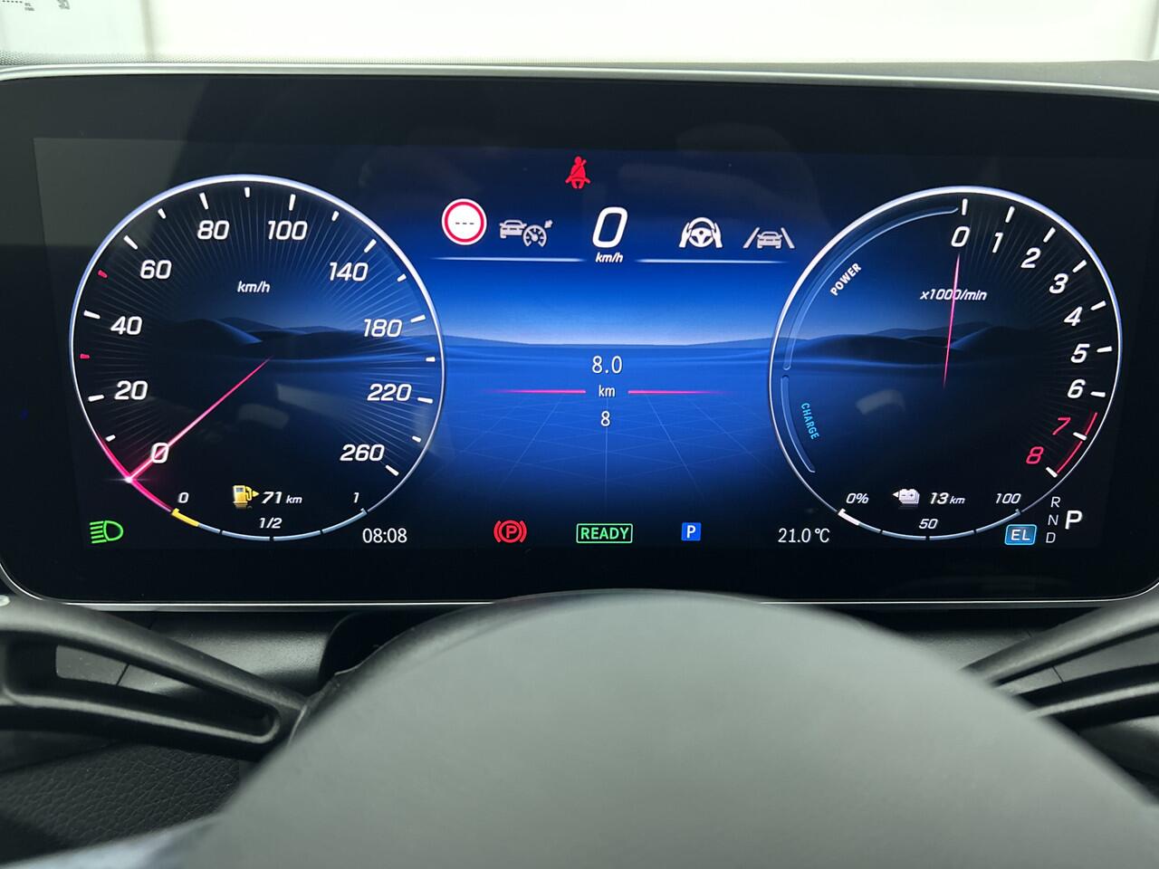 Mercedes-Benz GLC-KLASSE 300e 4MATIC Sport Edition | AMG Premium | Winter pakket | Nightpakket | Rijassistentiepakket Plus | Trekhaak | DIGITAL LIGHT | Parkeerpakket met 360°-camera |