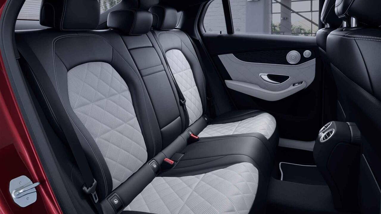 Mercedes-Benz GLC-KLASSE Coupé 200 Premium Plus | Night | Schuifdak | Burmester | Memory | Designo interieur | Trekhaak | Sfeerverlichting | 360 camera |