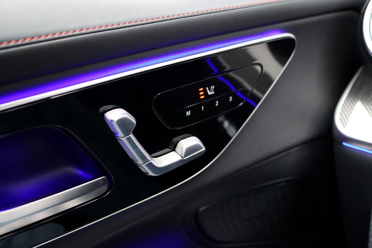 Mercedes-Benz GLC-KLASSE AMG 43 4MATIC+ Premium Aut9 | AMG Drive Unit | Distronic+ | Trekhaak | Memory | Digital Light | Panoramadak | Standkachel | Keyless Go | Surround Camera | Stoelverwarming Achter |