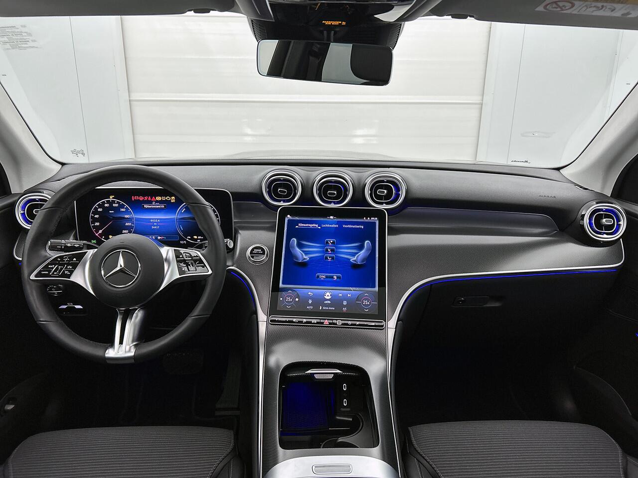 Mercedes-Benz GLC-KLASSE 300 e 4MATIC Plug-In Hybride | Panoramadak | Rijassistentie Pack | Distronic | Alarm | 360° Camera | Car Play | Inclusief 24 maanden Mercedes-Benz Certified garantie voor Europa.