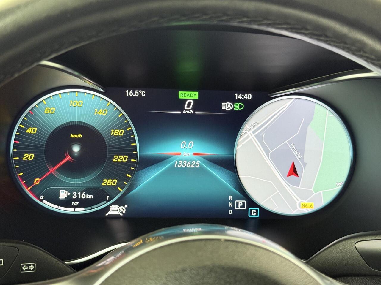 Mercedes-Benz GLC-KLASSE 200 AMG Styling Trekhaak | Multibeam Led | MBUX | Carplay | ACC | 360 Camera | Sfeerverlichting