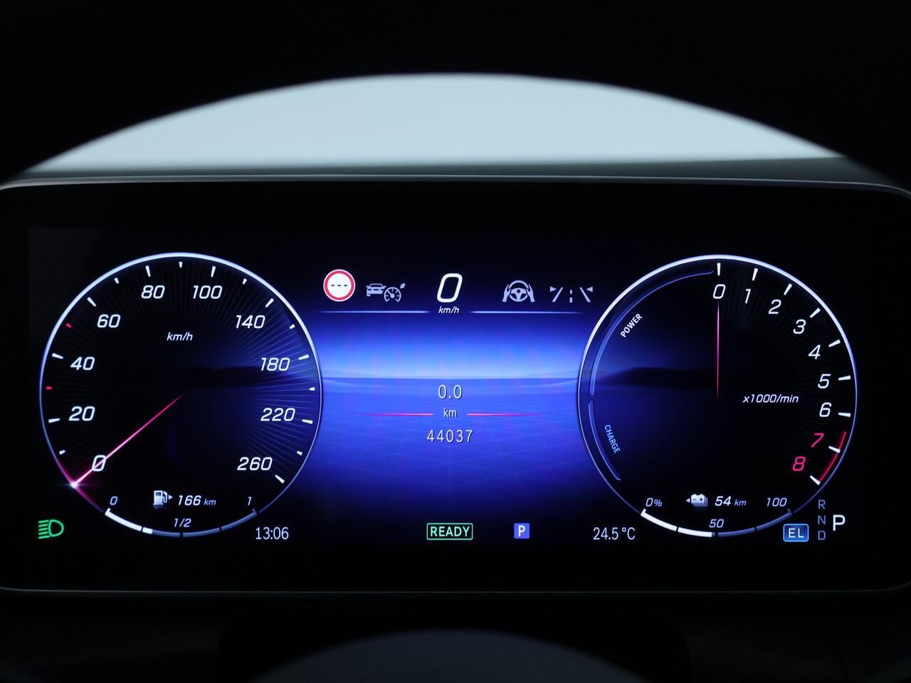 Mercedes-Benz GLC-KLASSE 400 e 4MATIC AMG Plug-In Hybride | AMG Line | Night Pakket | Trekhaak | Airmatic | Achterasbesturing | Panaorama Schuif-Kanteldak Inclusief 24 maanden MB Certified garantie voor Europa.