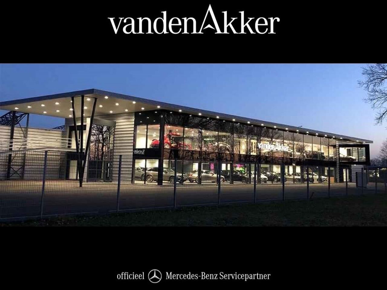 Mercedes-Benz GLC-KLASSE 300e AMG 4Matic // Panoramadak // Burmester // 360 Camera // Keyless // Carbon // Sfeerverlichting // Carplay