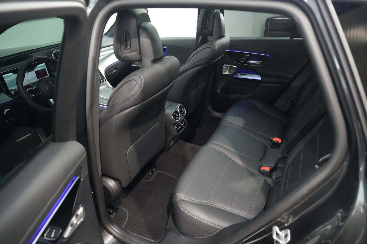 Mercedes-Benz GLC-KLASSE 300e 4MATIC AMG Premium+ ? LUCHTVERING ? ACHTERAS BESTURING ? PANO ? BURMESTER ? HEAD-UP