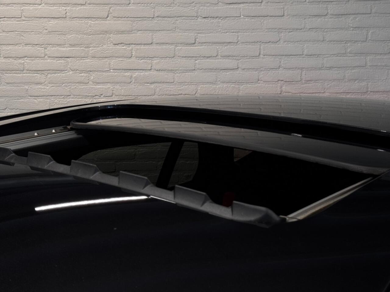 Mercedes-Benz GLC-KLASSE AMG 43 4MATIC Premium Luchtvering Perf Uitlaat Trekhaak Pano 20''