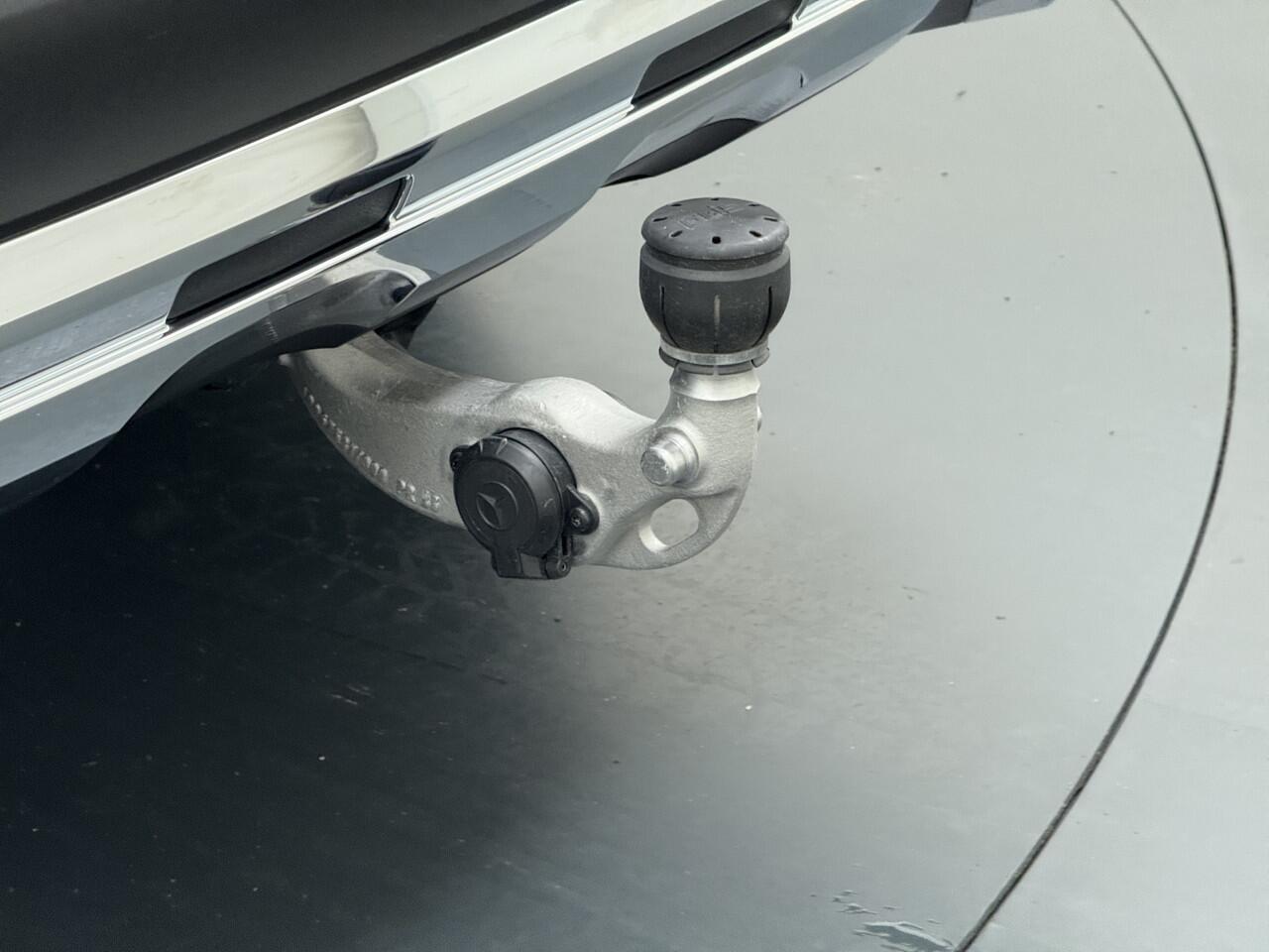 Mercedes-Benz GLC-KLASSE 300 e 4MATIC AMG Line | Pano Trekhaak Memory Digital