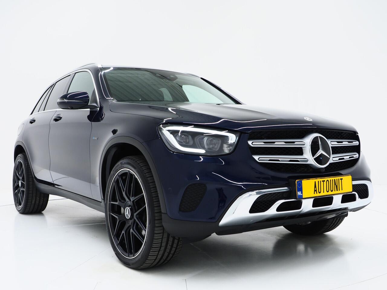 Mercedes-Benz GLC-KLASSE 300e 4MATIC Premium Plus | Panoramadak | Trekhaak | Burmester | 360 | Adaptive Cruise | Keyless