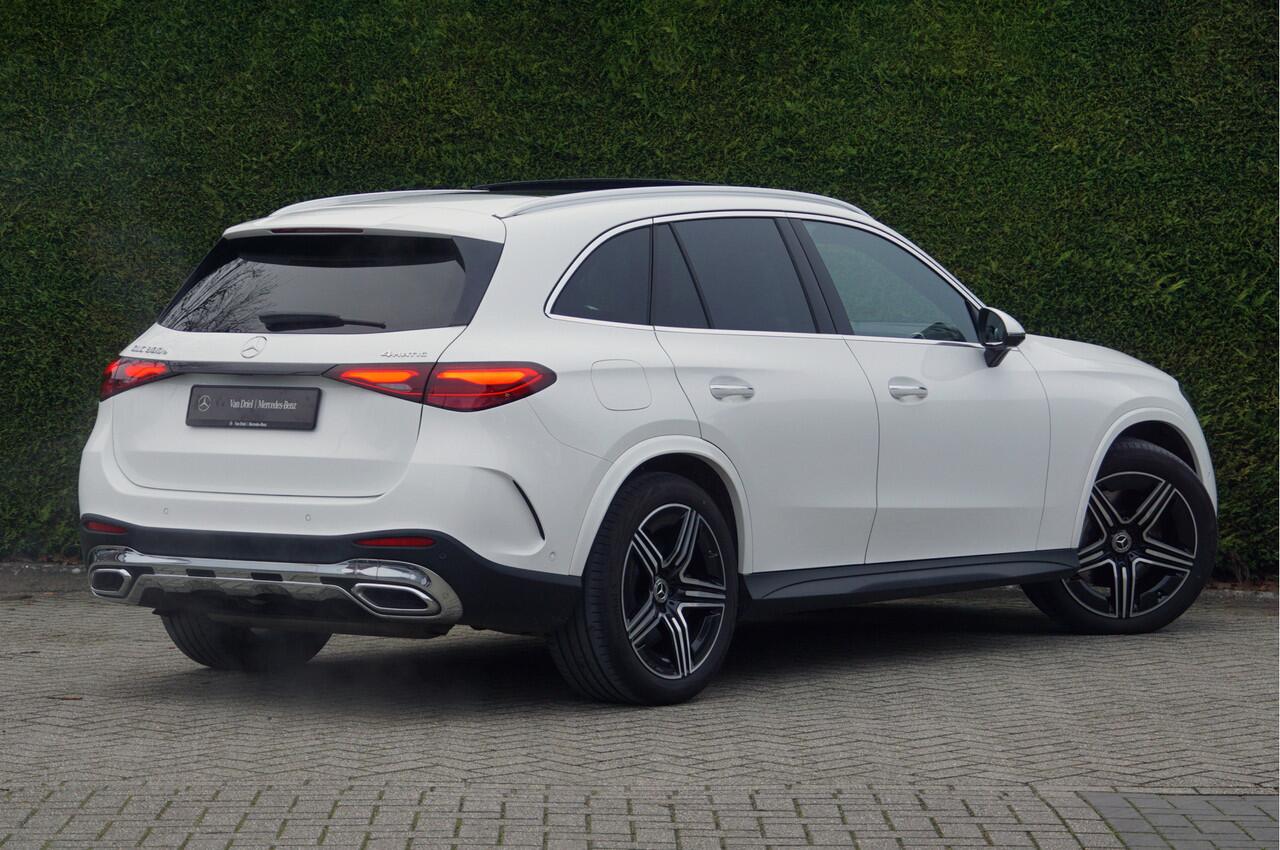 Mercedes-Benz GLC-KLASSE GLC 300 e 4M AMG Line | Achterasbesturing Luchtvering Trekhaak Burmester Distronic