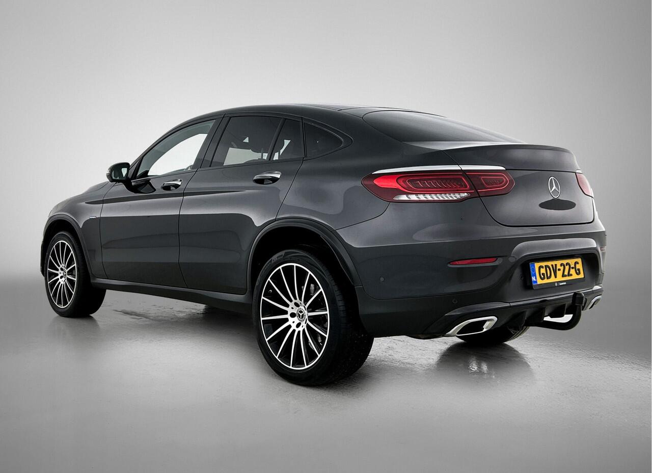 Mercedes-Benz GLC-KLASSE 300e 4MATIC Premium Plus | Burmester | Schuifdak | Distronic | MultiBeam | Trekhaak | Inclusief 24 maanden MB Certified garantie voor Europa.