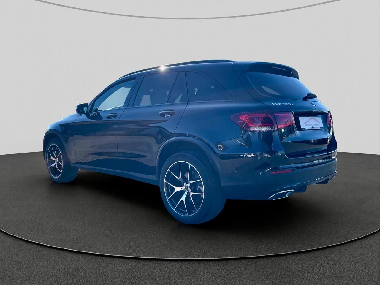 Mercedes-Benz GLC-KLASSE 300e 4MATIC Business AMG | Trekhaak | Burmester | 360 Camera | Blindspot