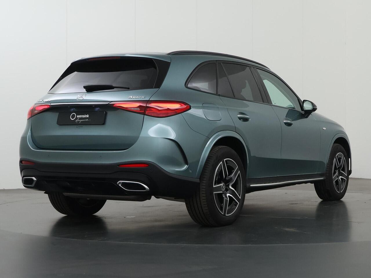 Mercedes-Benz GLC-KLASSE 300e 4MATIC AMG Line | Premium | 360 camera | Trekhaak | Panoramadak | Night pakket | Rij assistentiepakket | Burmester |