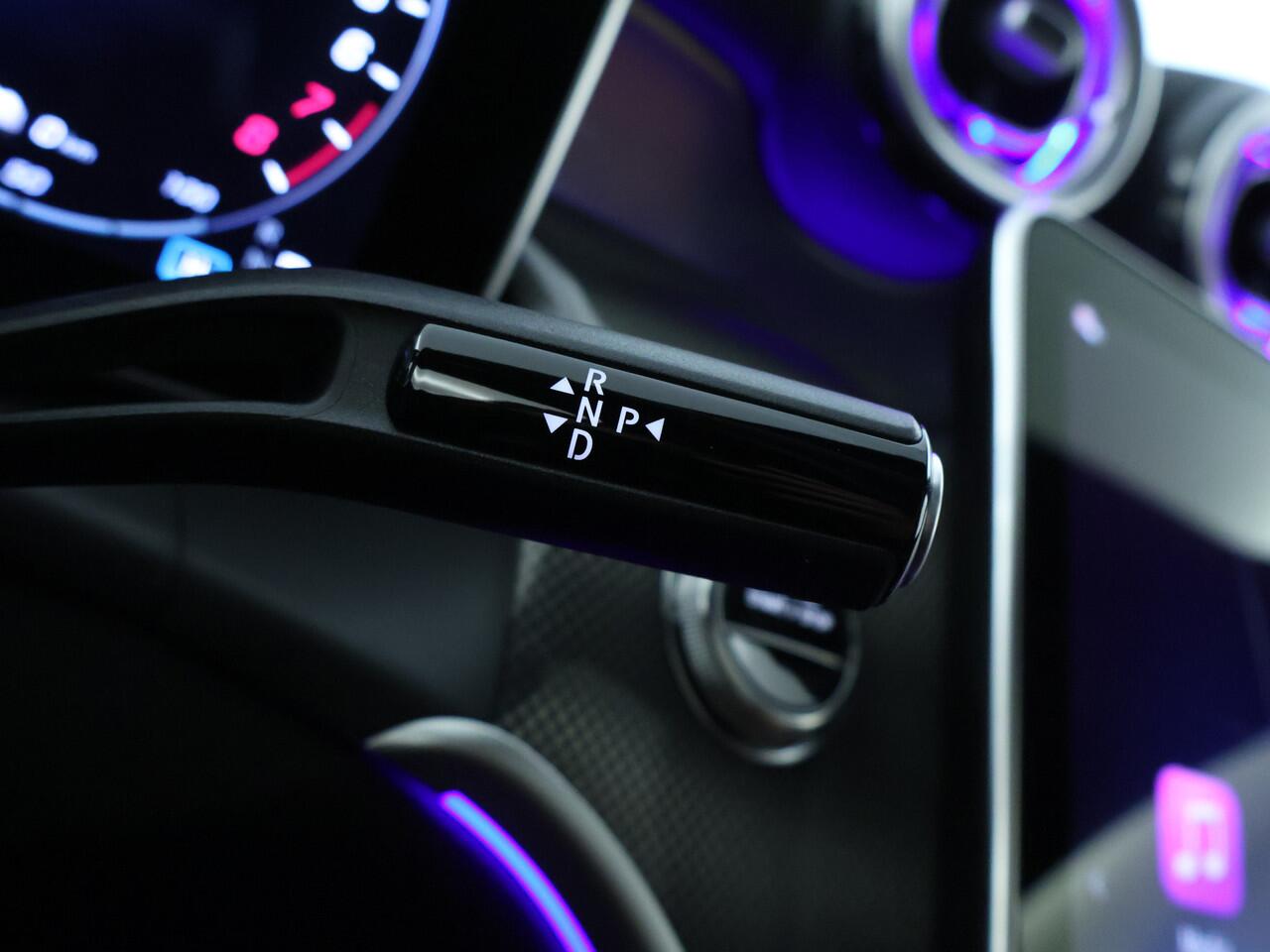 Mercedes-Benz GLC-KLASSE 400e 4MATIC AMG Line | Trekhaak | Rijassistentiepakket Plus | Nightpakket | AMG Premium Plus | Stoelventilatie voor | Winter pakket | Parkeerpakket met 360°-camera | KEYLESS GO-comfortpakket | EASY PACK achterklep |