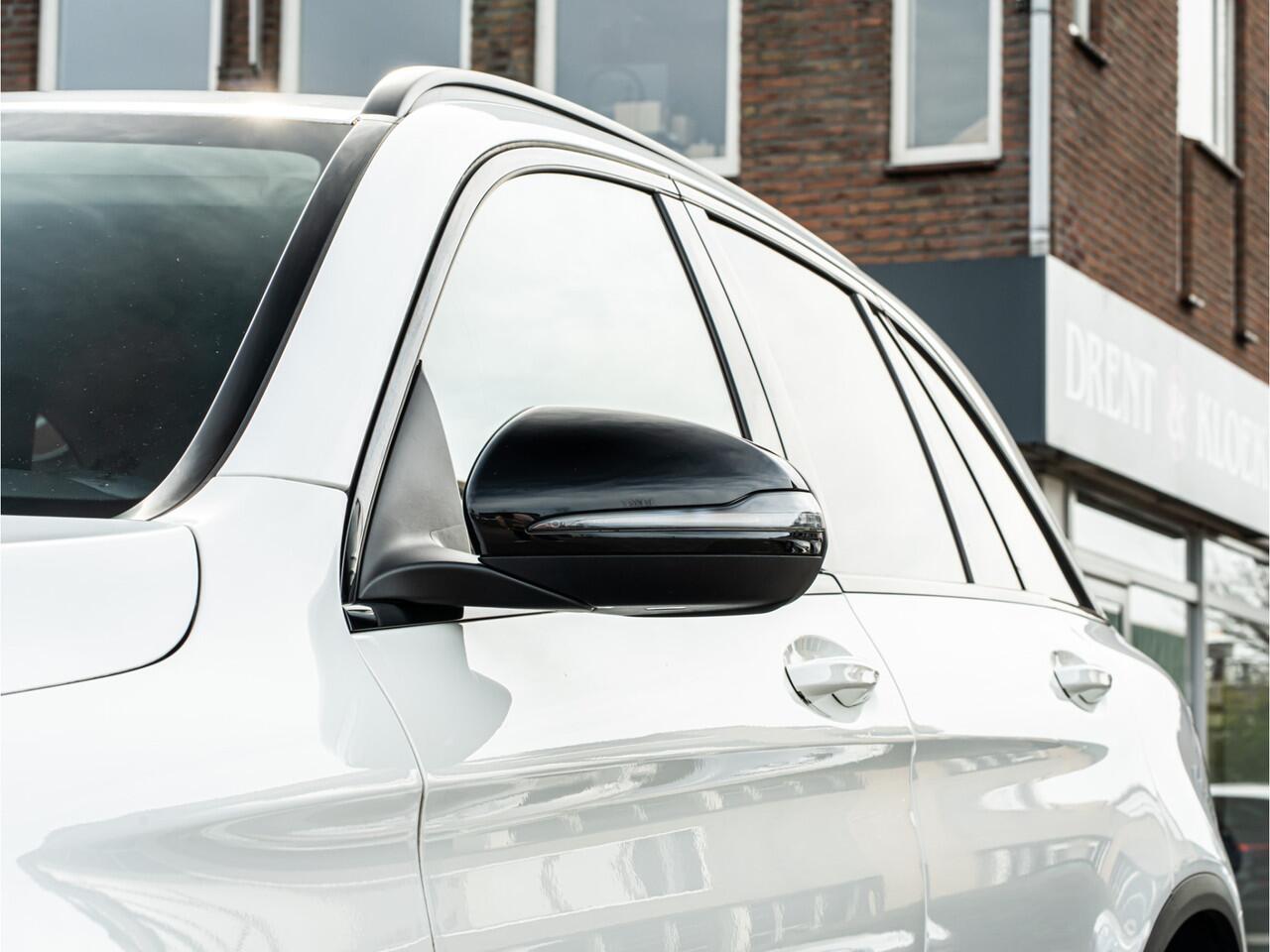 Mercedes-Benz GLC-KLASSE 250 4MATIC Sport Edition Premium AMG CAMERA NIGHT PAKKET 19 INCH HIGH LED TREEPLANKEN