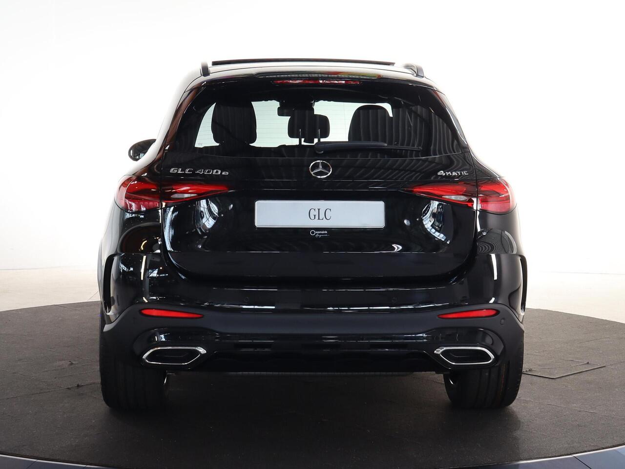 Mercedes-Benz GLC-KLASSE 400e 4MATIC Sport Edition | Panoramaschuifdak | Premium pakket | Nightpakket | 360° camera | Dodehoekassistent | DIGITAL LIGHT |