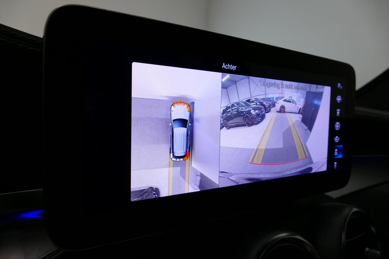 Mercedes-Benz GLC-KLASSE 300e 4MATIC AMG Line / Panamericana Grille / Panoramadak / Elektr. verstelbare voorstoelen + memory / Apple Carplay - Android Auto / Sfeerverlichting / Rondomzichtcamera / MANUFAKTUR kleur / Elektr. wegklapbare trekhaak / 21'' LMV / Keyless / LED High Per