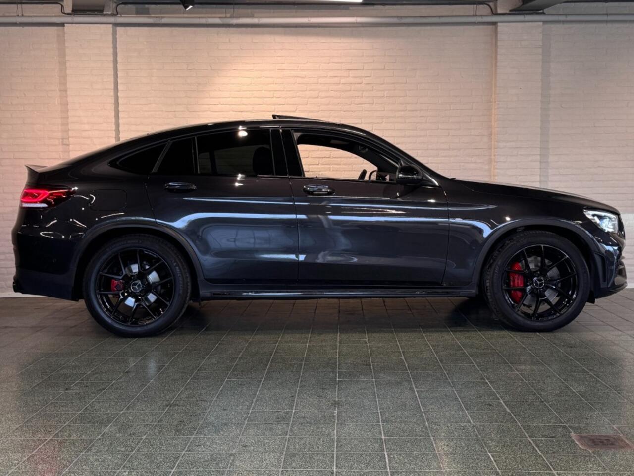 Mercedes-Benz GLC-KLASSE AMG 43 4MATIC Premium Luchtvering Perf Uitlaat Trekhaak Pano 20''