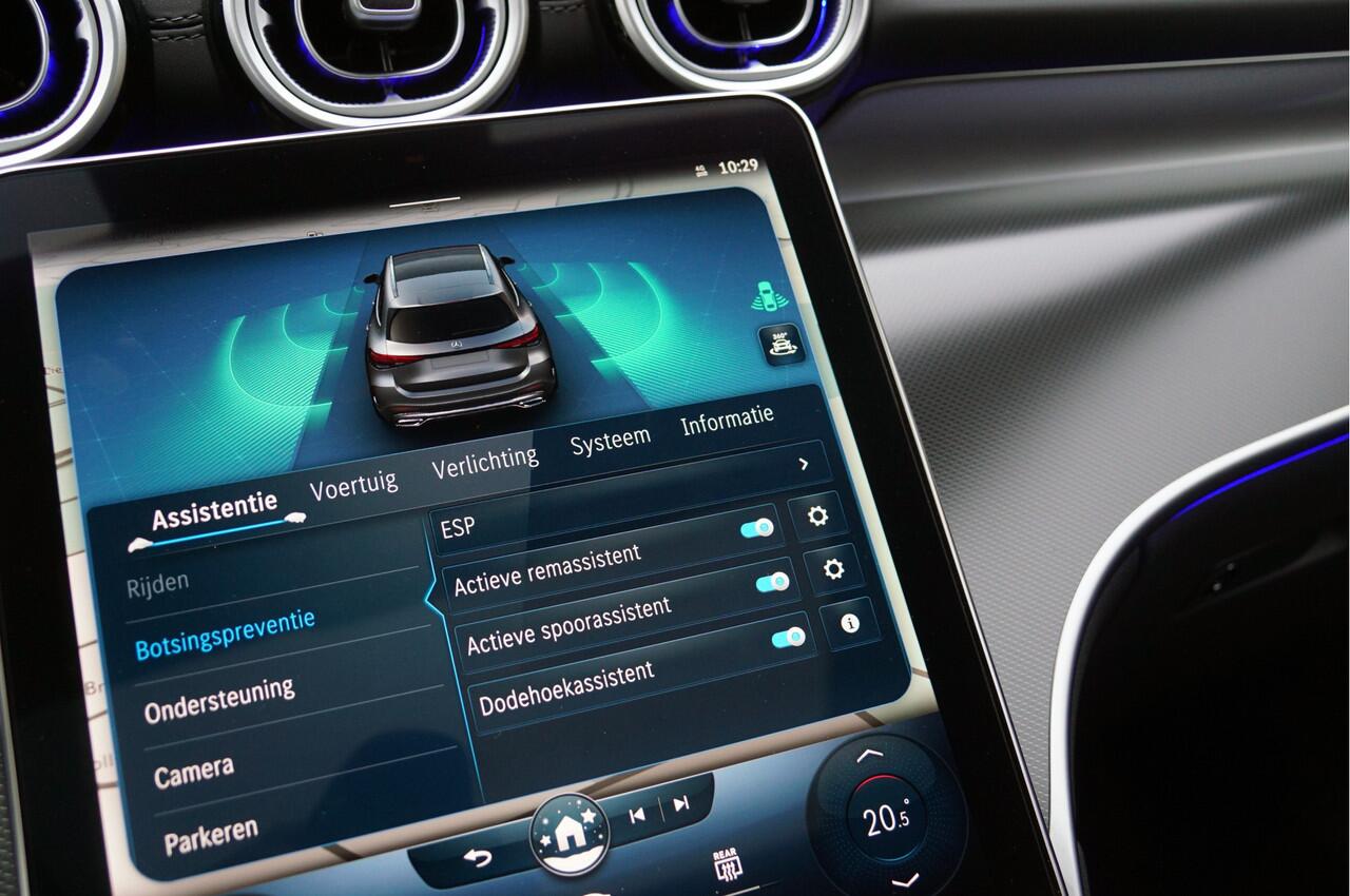 Mercedes-Benz GLC-KLASSE GLC 300 e 4M AMG Line | Achterasbesturing Luchtvering Burmester Trekhaak Memory Distronic