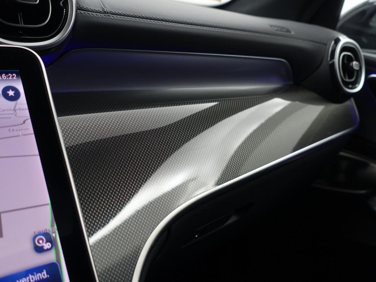 Mercedes-Benz GLC-KLASSE 400e 4MATIC AMG Line- Achteras besturing, Burmester Audio, Head Up, Panoramadak, Carbon, Sfeerverlichting