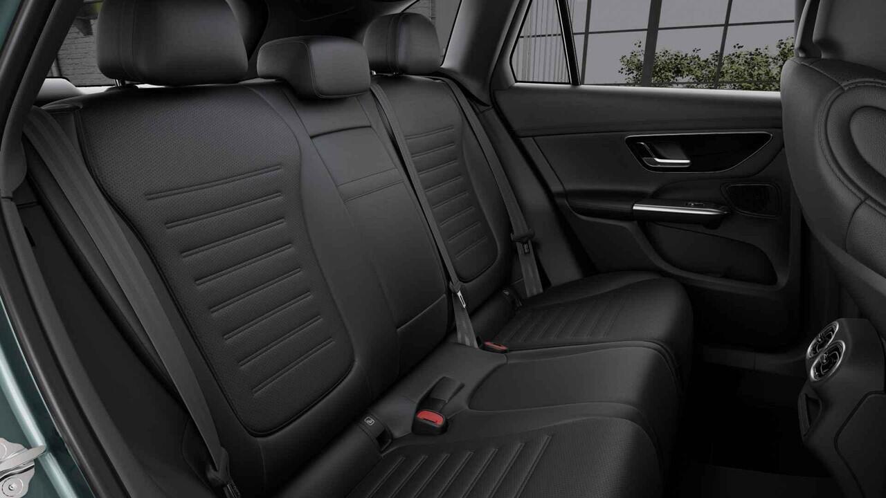 Mercedes-Benz GLC-KLASSE 300e 4MATIC Sport Edition | Panoramaschuifdak | Premium pakket | Nightpakket | Trekhaak | 360° camera | Dodehoekassistent | DIGITAL LIGHT |