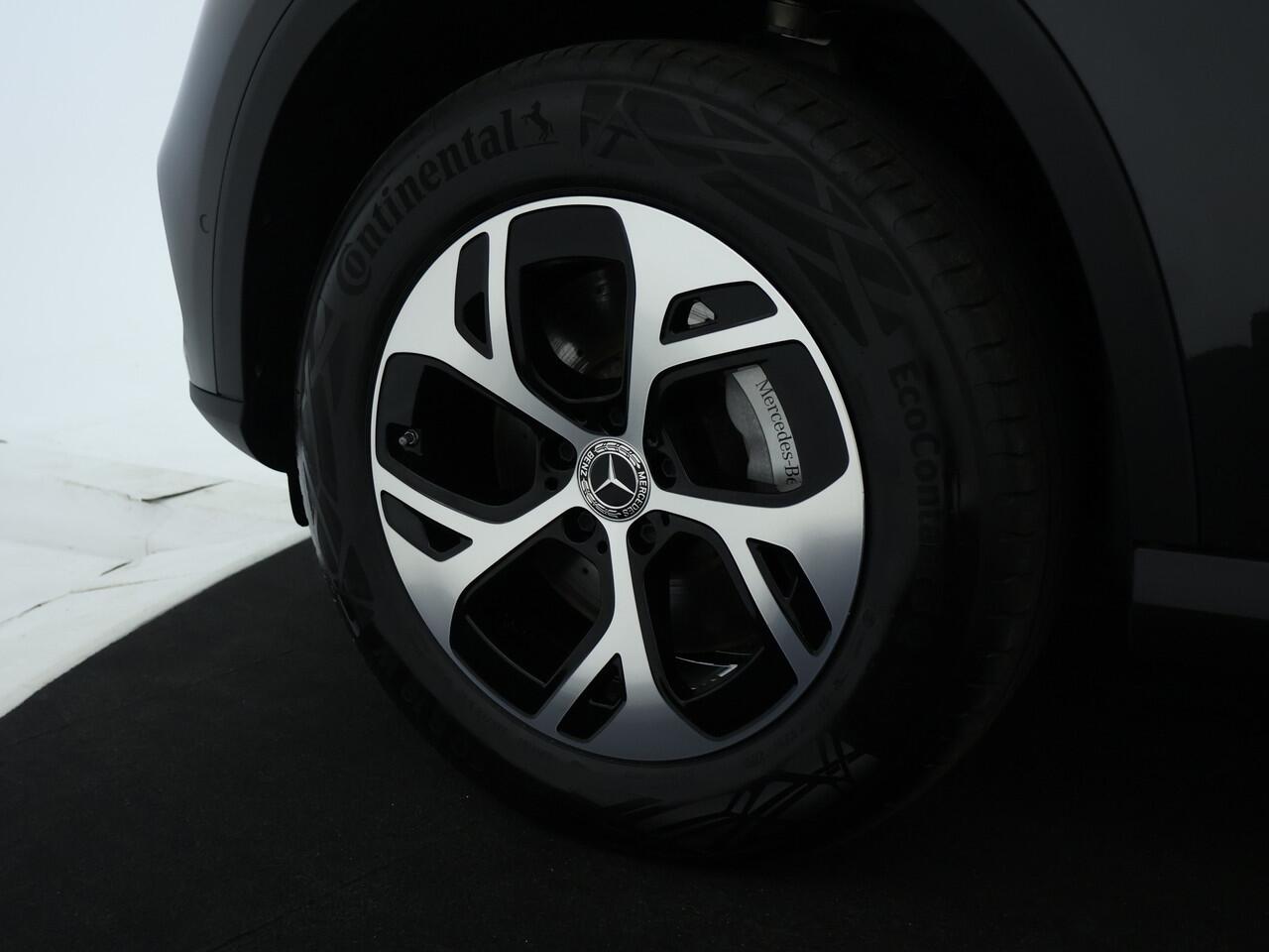 Mercedes-Benz GLC-KLASSE 300e 4MATIC Luxury Line Avantgarde Advanced Plus | Trekhaak | Rijassistentiepakket plus | Stuur en Stoelverwarming. Inclusief 24 maanden MB Certified garantie voor Europa.