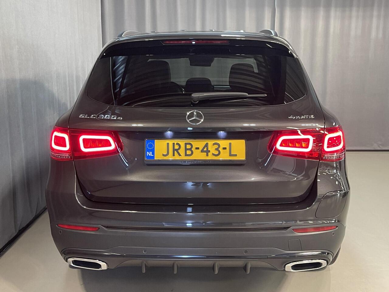 Mercedes-Benz GLC-KLASSE 300e 4MATIC AMG Line 20"/Luchtvering/Adaptieve cruise/Burmester/Matrix LED/Apple Carplay & Android Auto/Stoelverwarming/Elektrische klep