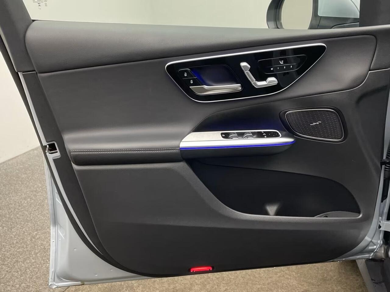 Mercedes-Benz GLC-KLASSE 300de 4MATIC Plug-in Hybrid Avantgarde Memory Trekhaak LED Keyless-Go Stuurverwarming Stoelverwarming