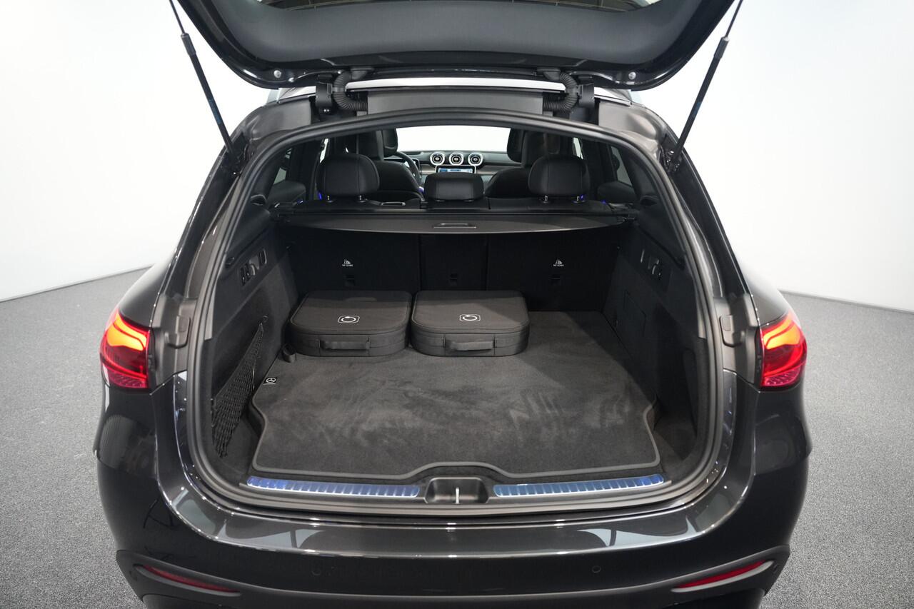 Mercedes-Benz GLC-KLASSE 300e 4MATIC AMG Premium+ ? LUCHTVERING ? ACHTERAS BESTURING ? PANO ? BURMESTER ? HEAD-UP