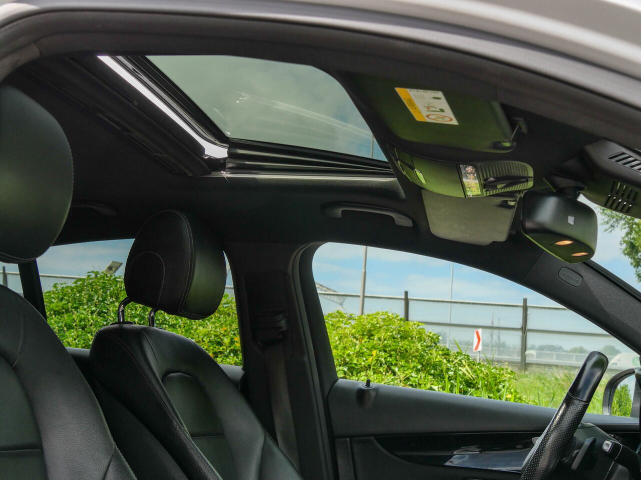 Mercedes-Benz GLC-KLASSE Coupé 250 4MATIC Business Solution AMG | PANODAK | CAMERA | NAVIGATIE |