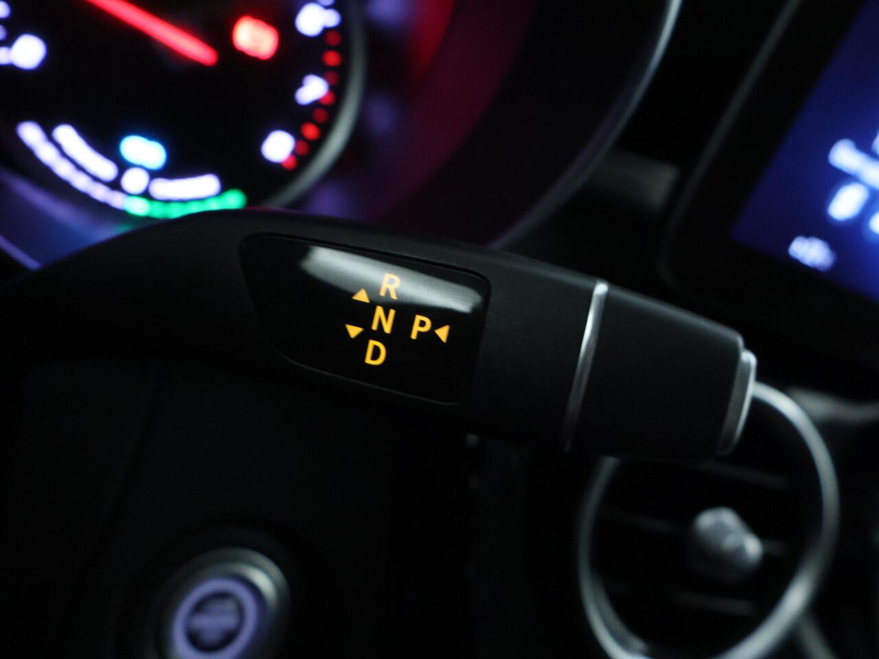 Mercedes-Benz GLC-KLASSE 300 e 4MATIC AMG Plug-In Hybride | Night Pakket | Panoramadak | 20 Inch AMG Velgen | Inclusief 24 maanden MB Certified garantie voor Europa.