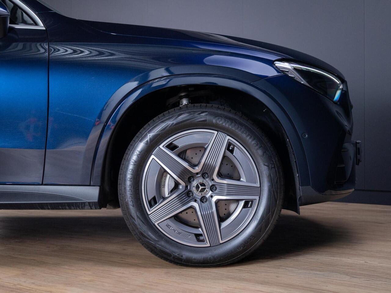 Mercedes-Benz GLC-KLASSE 300e 4MATIC AMG Line Panorama dak