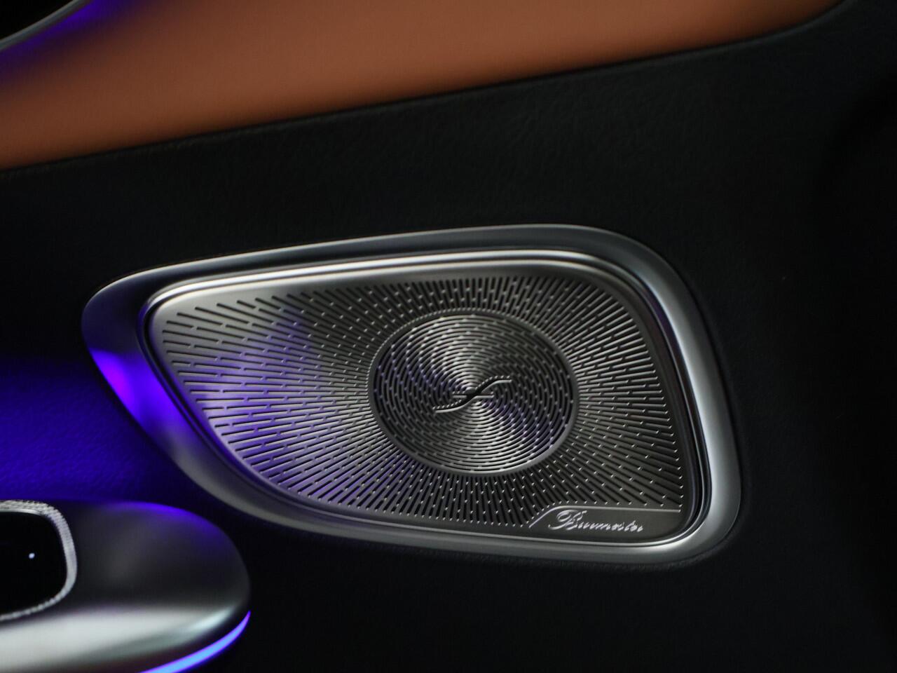 Mercedes-Benz GLC-KLASSE 400e 4MATIC AMG Line | Trekhaak | Rijassistentiepakket Plus | Nightpakket | AMG Premium Plus | Stoelventilatie voor | Winter pakket | Parkeerpakket met 360°-camera | KEYLESS GO-comfortpakket | EASY PACK achterklep |