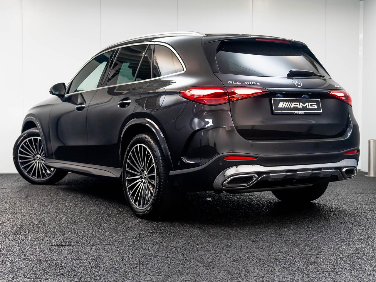 Mercedes-Benz GLC-KLASSE GLC 300e 4MATIC AMG Line | Luchtvering | Achteras sturing