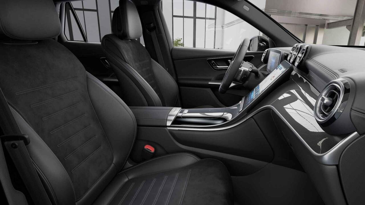 Mercedes-Benz GLC-KLASSE 300e 4MATIC Sport Edition | Panoramaschuifdak | Premium pakket | Nightpakket | 360° camera | Dodehoekassistent | DIGITAL LIGHT | Trekhaak |