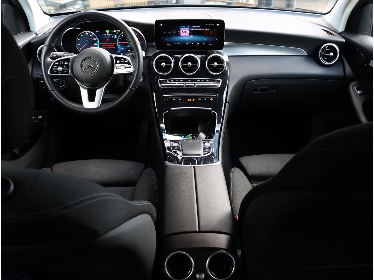 Mercedes-Benz GLC-KLASSE 300e 4MATIC Business Solution 320pk