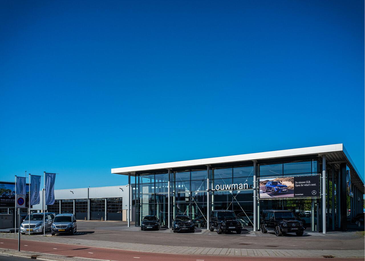 Mercedes-Benz GLC-KLASSE 400 e 4-MATIC AMG Plug-In Hybride | Night Pakket | Trekhaak af fabriek | Panorama Schuif/Kanteldak | Digital Light | Elektr. Memory Seats | Distronic | 360gr Camera | Winter Pakket Premium Pakket | Inclusief 24 maanden MB Certified garantie voor Europa.