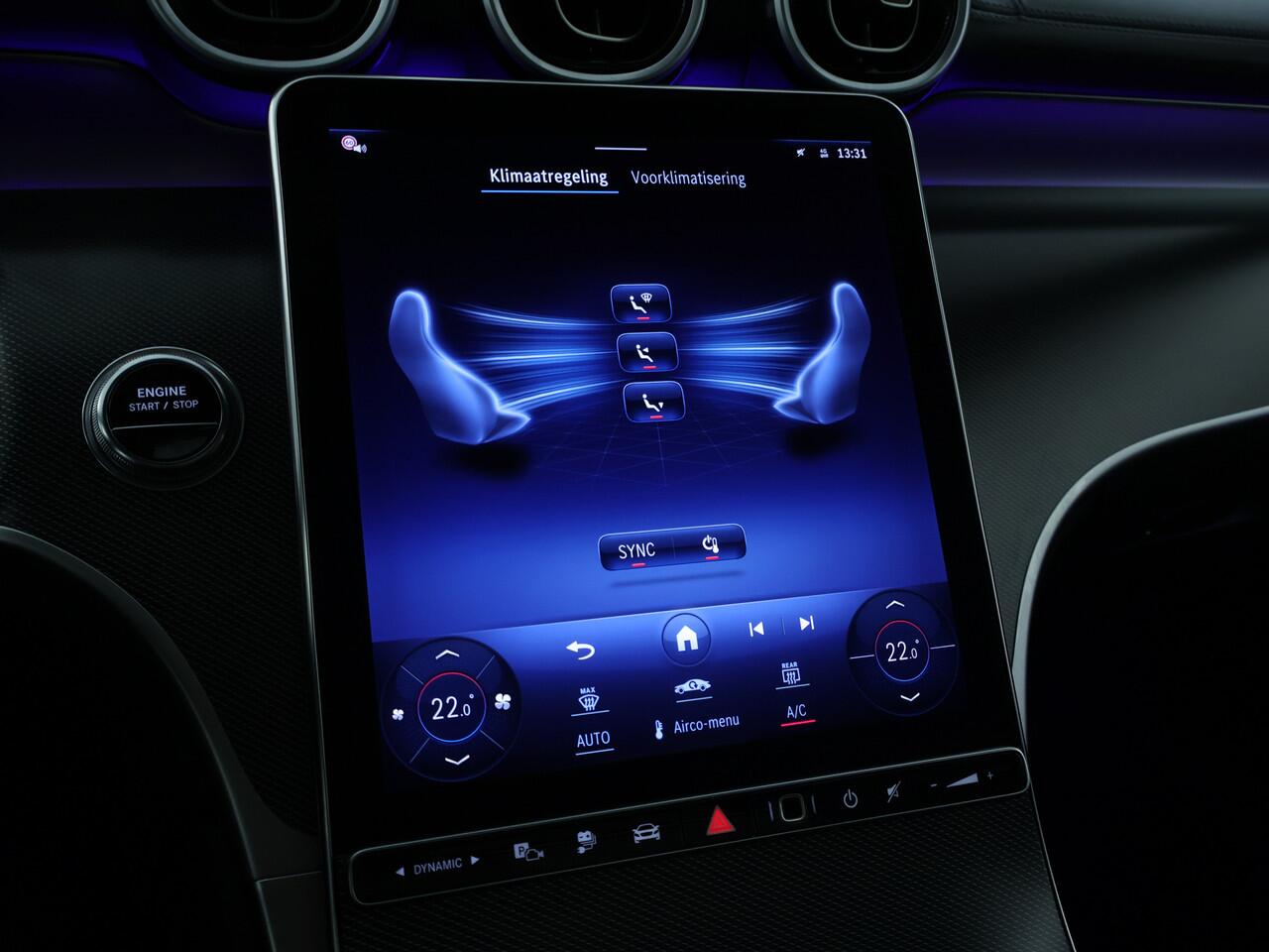 Mercedes-Benz GLC-KLASSE 300 e 4MATIC AMG Plug-In Hybride | AMG Line | Night Pakket | Panorama Schuif-Kanteldak | Trekhaak. Inclusief 24 maanden MB Certified garantie voor Europa.